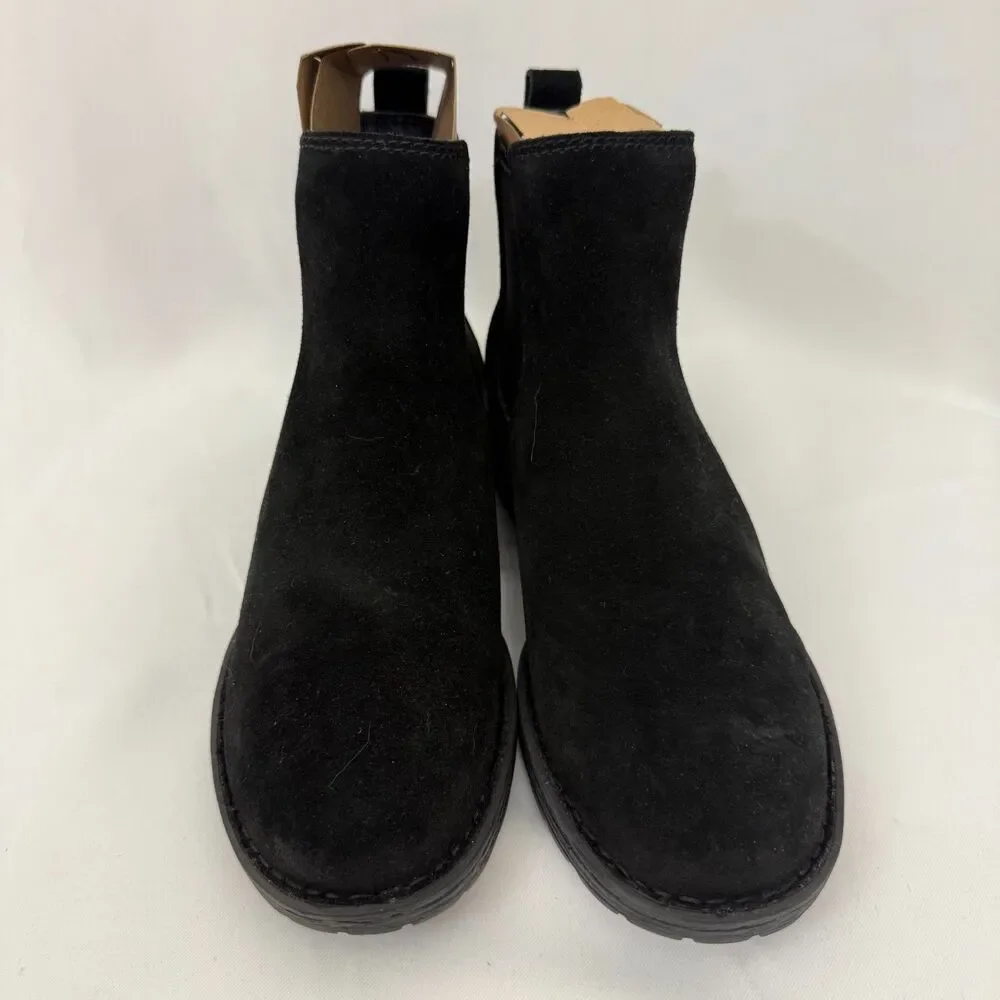 BORN Women's Cove Suede Bootie F55509 Black 7.5 US Chelsea Short Boot NEW